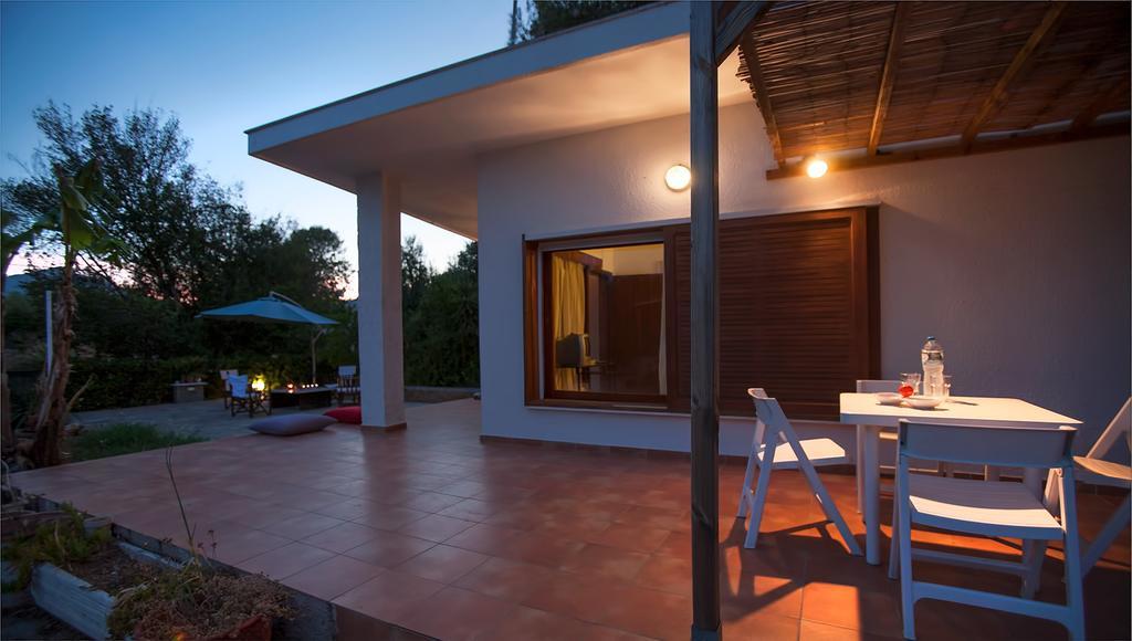 Τhe Banana Tree Beach House Marathón Zewnętrze zdjęcie